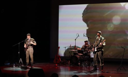 В рамках фестиваля «Zа СВОих» вчера в нашем театре состоялся концерт рок-группы «Белые Медведи»