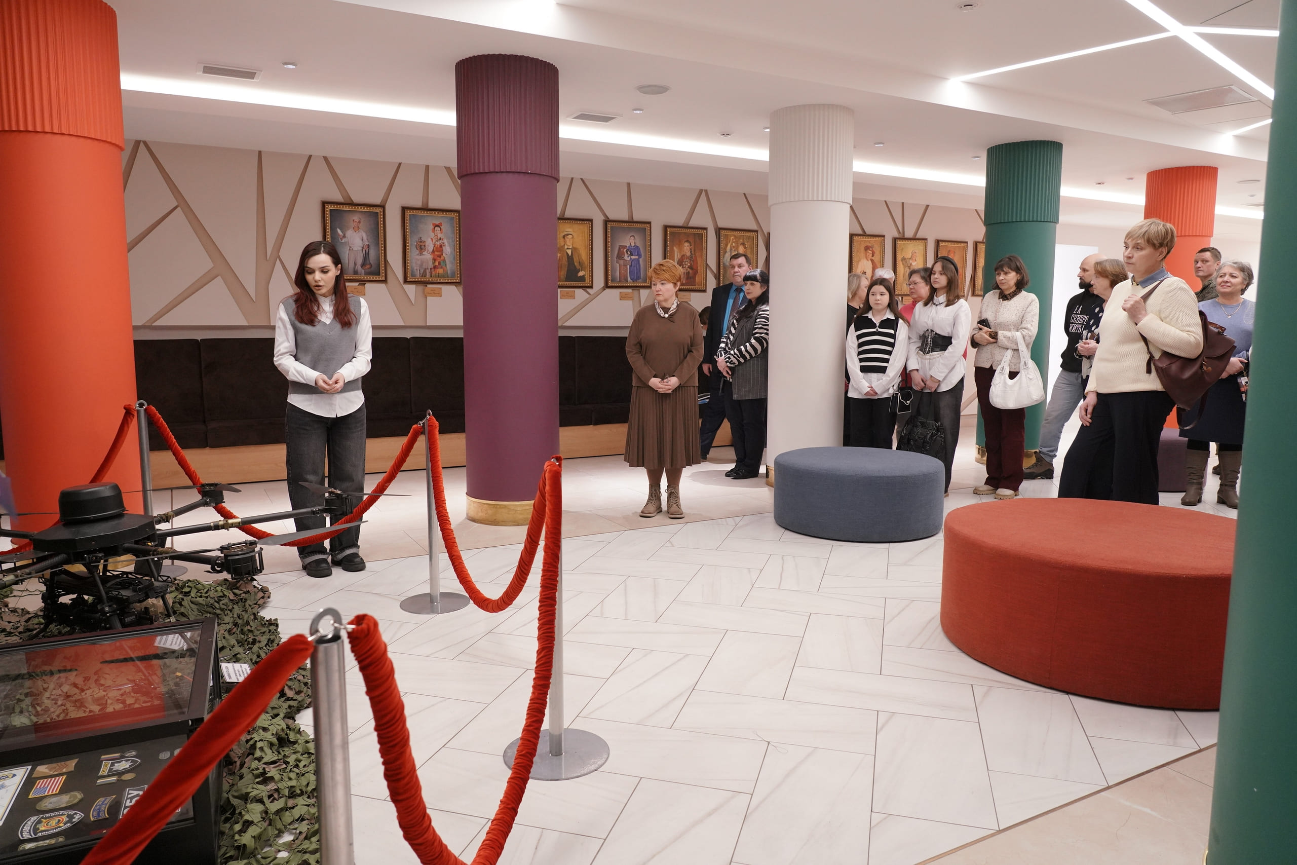 В рамках фестиваля «Zа СВОих» мы открыли сразу две выставки, которые не оставили равнодушным никого