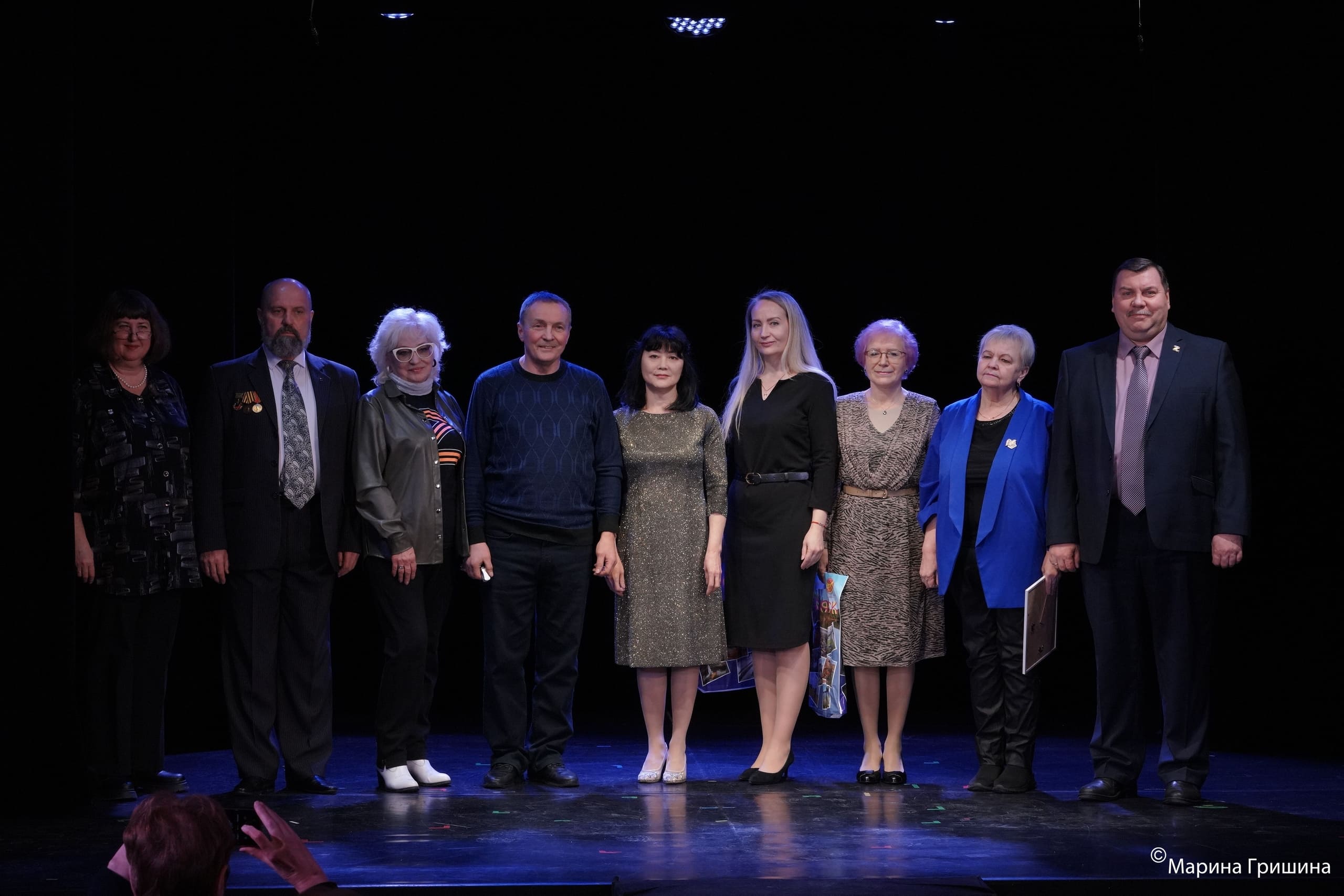 В рамках фестиваля «Zа СВОих» на малой сцене театра собрались те, для кого слово — не просто набор букв, а оружие, память и надежда